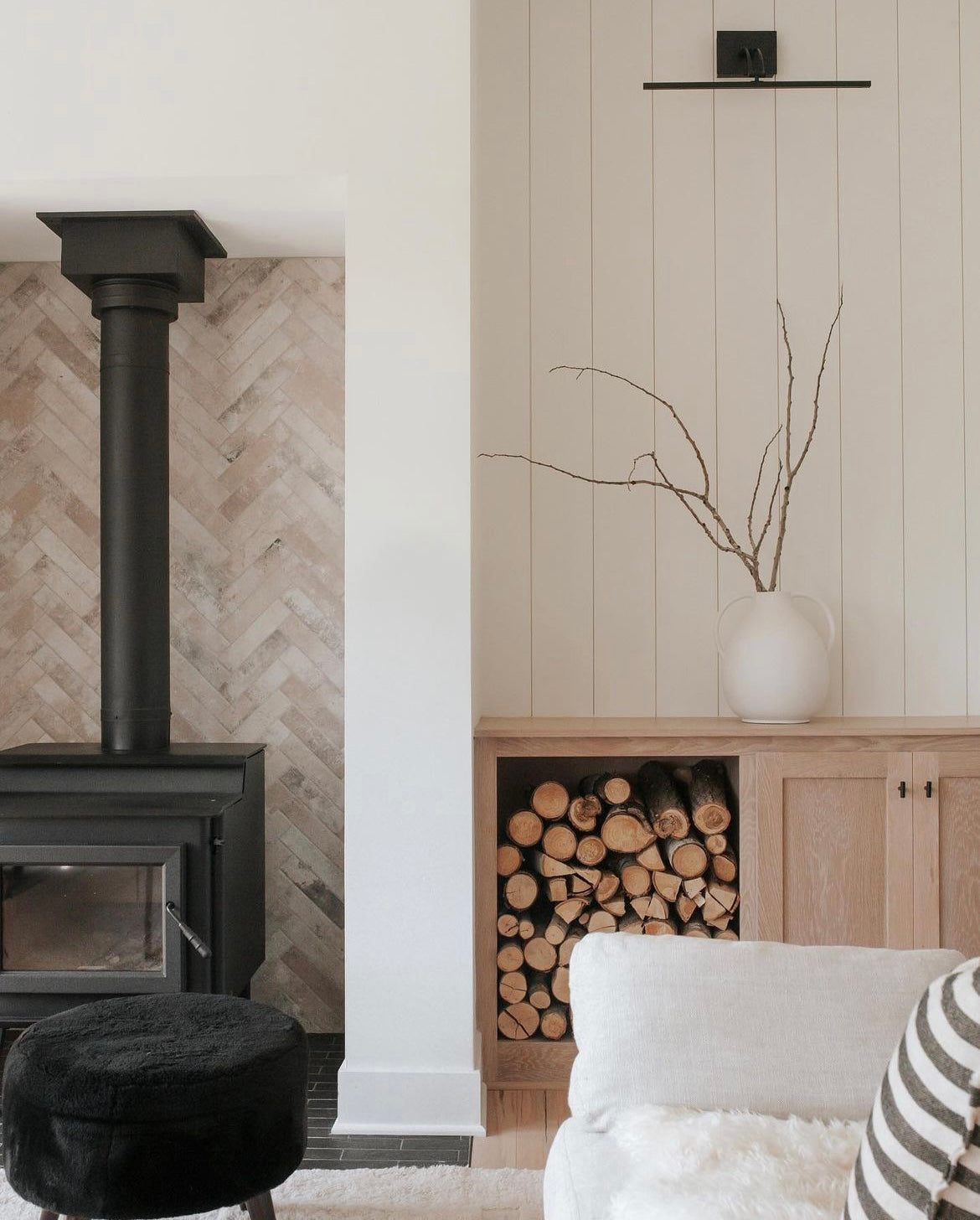 Mixing Modern & Rustic: How to Balance Styles in Your Home