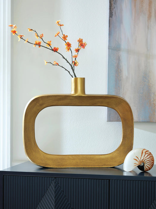 Lawtonville Vase - Dream Home Furniture & Mattress (Waite Park, MN)