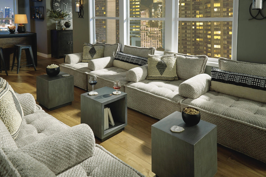 Bales Accent Chair - Dream Home Furniture & Mattress (Waite Park, MN)