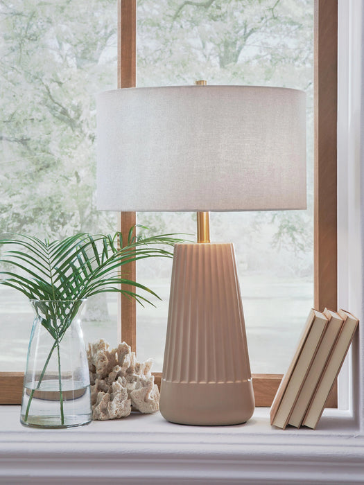Dellner Table Lamp - Dream Home Furniture & Mattress (Waite Park, MN)