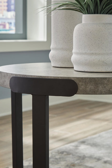 Darthurst Table (Set of 3) - Dream Home Furniture & Mattress (Waite Park, MN)
