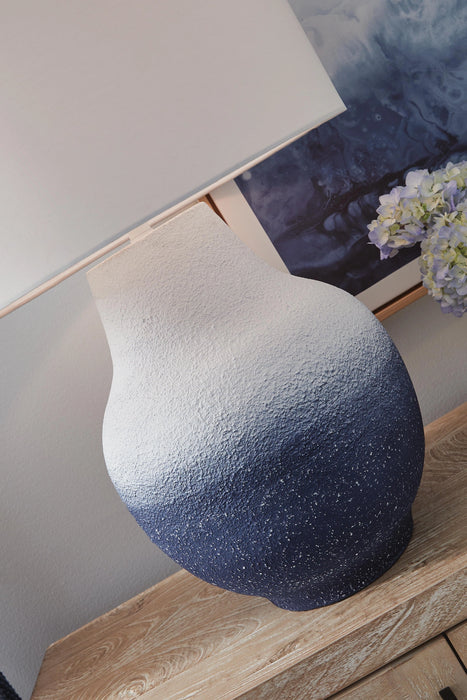 Dashland Table Lamp - Dream Home Furniture & Mattress (Waite Park, MN)