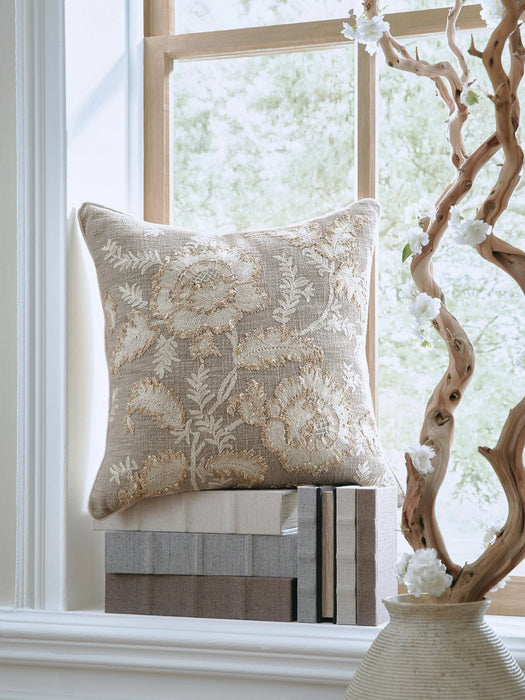 Viveka Pillow (Set of 4) - Dream Home Furniture & Mattress (Waite Park, MN)