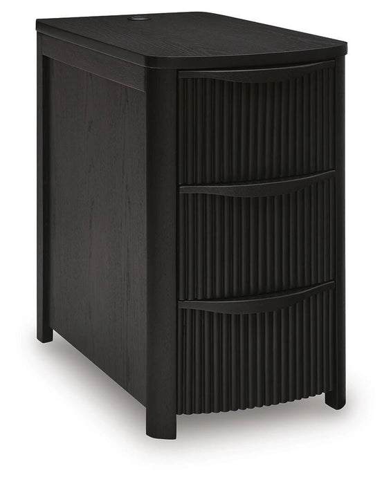 Camdill Chairside End Table - Dream Home Furniture & Mattress (Waite Park, MN)