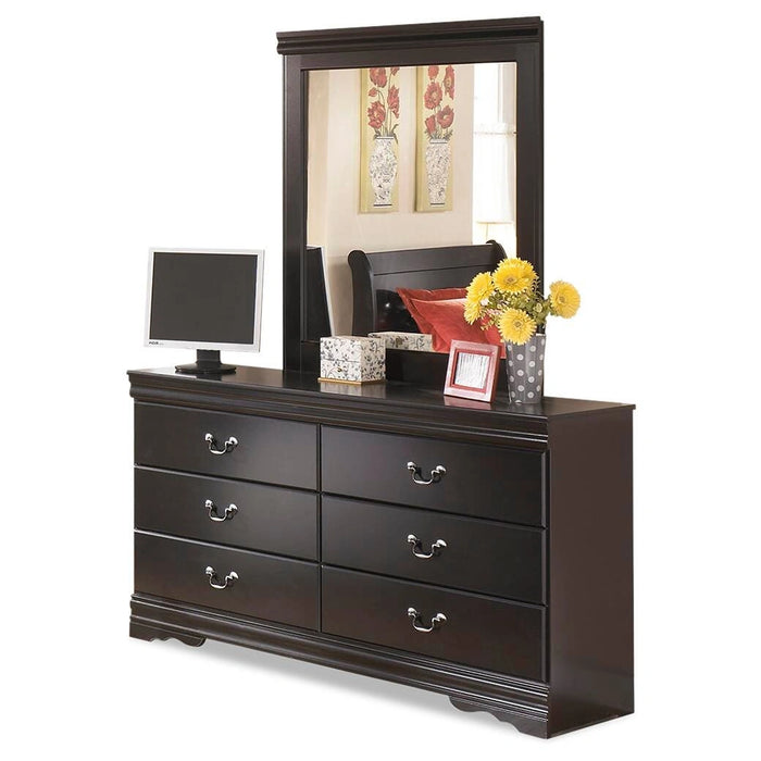 Huey Vineyard Dresser and Mirror - Dream Home Furniture & Mattress (Waite Park, MN)