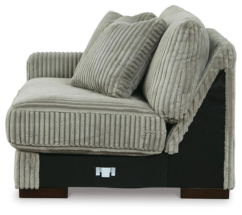 Lindyn Sectional with Chaise - Dream Home Furniture & Mattress (Waite Park, MN)