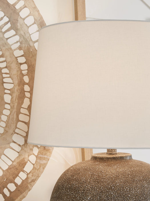 Neavesboro Lamp Set - Dream Home Furniture & Mattress (Waite Park, MN)