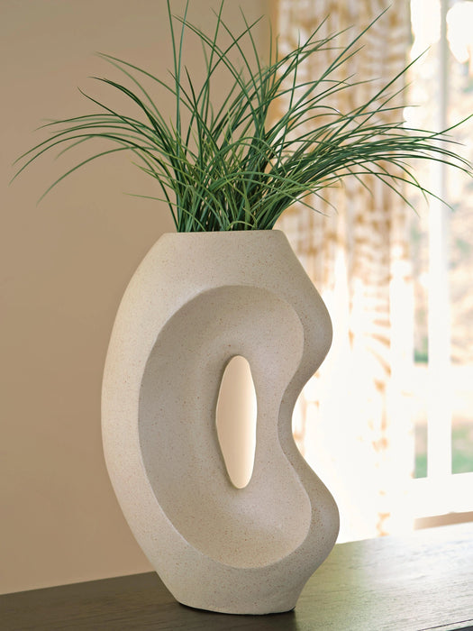 Odion Vase - Dream Home Furniture & Mattress (Waite Park, MN)