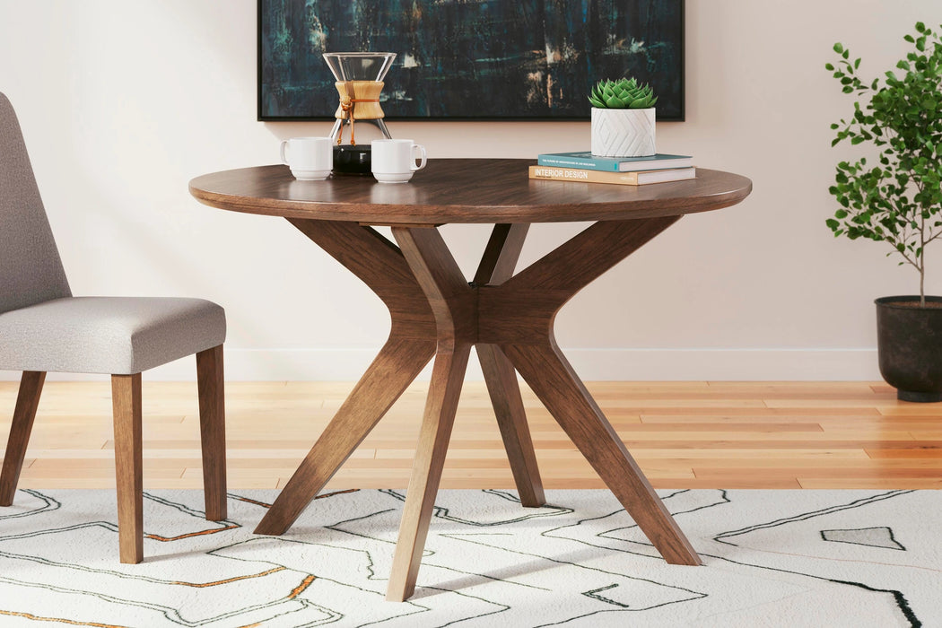 Lyncott Dining Room Set - Dream Home Furniture & Mattress (Waite Park, MN)
