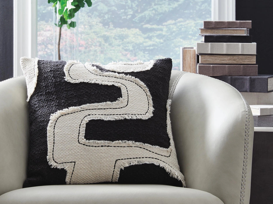 Veerbank Pillow (Set of 4) - Dream Home Furniture & Mattress (Waite Park, MN)