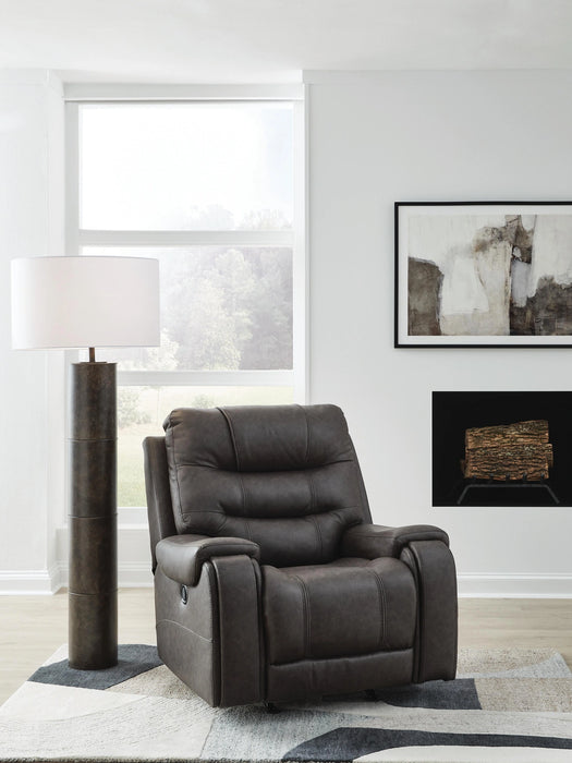 Femley Recliner - Dream Home Furniture & Mattress (Waite Park, MN)