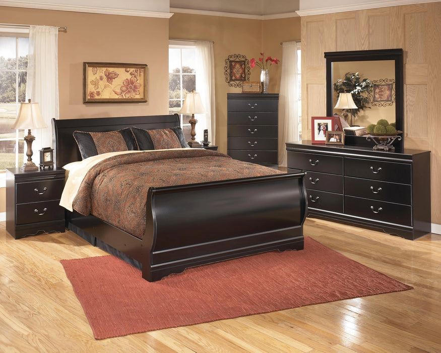 Huey Vineyard Dresser and Mirror - Dream Home Furniture & Mattress (Waite Park, MN)