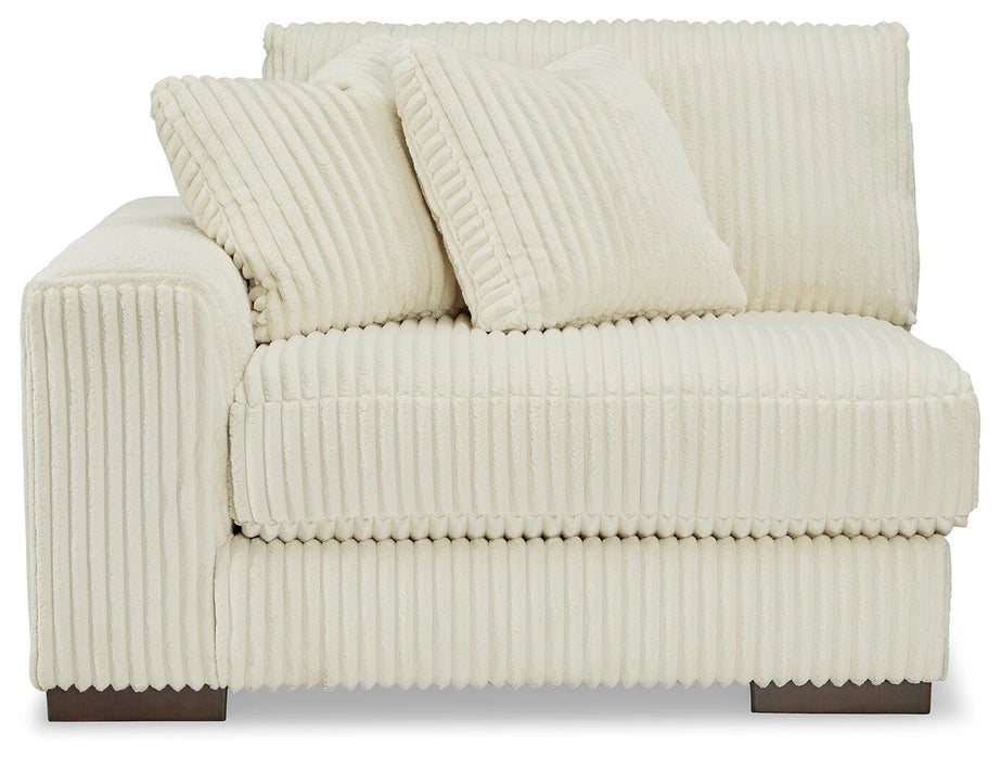 Lindyn Sectional with Chaise - Dream Home Furniture & Mattress (Waite Park, MN)