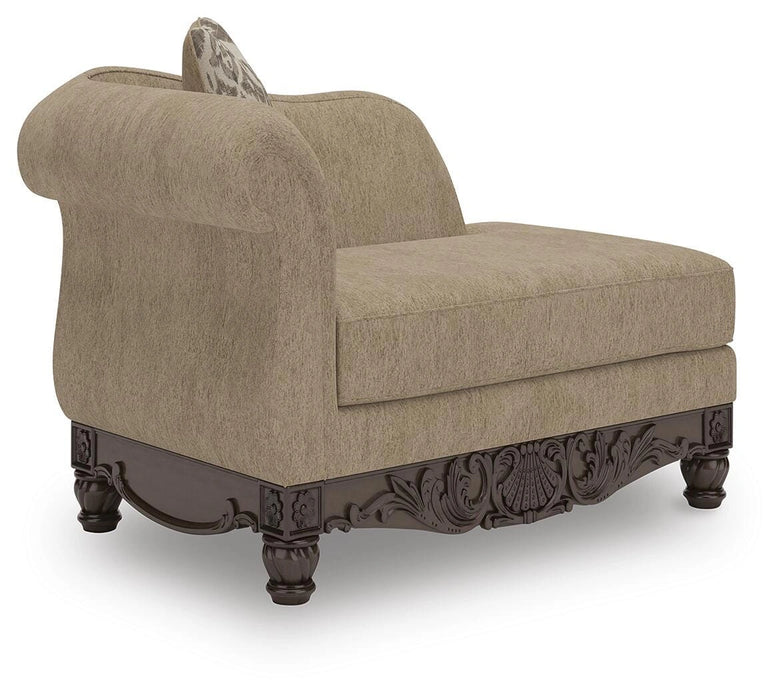 Chelsworth Right-Arm Facing Corner Chaise - Dream Home Furniture & Mattress (Waite Park, MN)