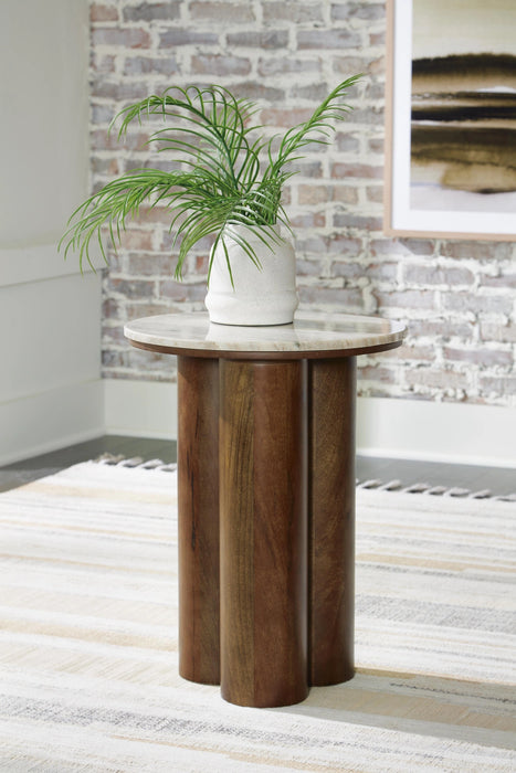 Henfield Accent Table - Dream Home Furniture & Mattress (Waite Park, MN)