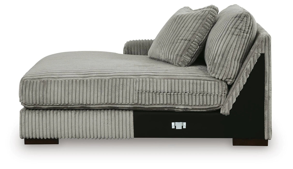 Lindyn Sectional with Double Chaise - Dream Home Furniture & Mattress (Waite Park, MN)