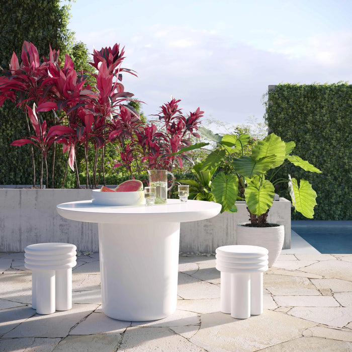 Delta Concrete Indoor/Outdoor Round Side Table