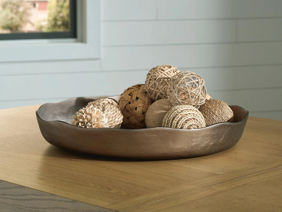Wallmen Tray - Dream Home Furniture & Mattress (Waite Park, MN)