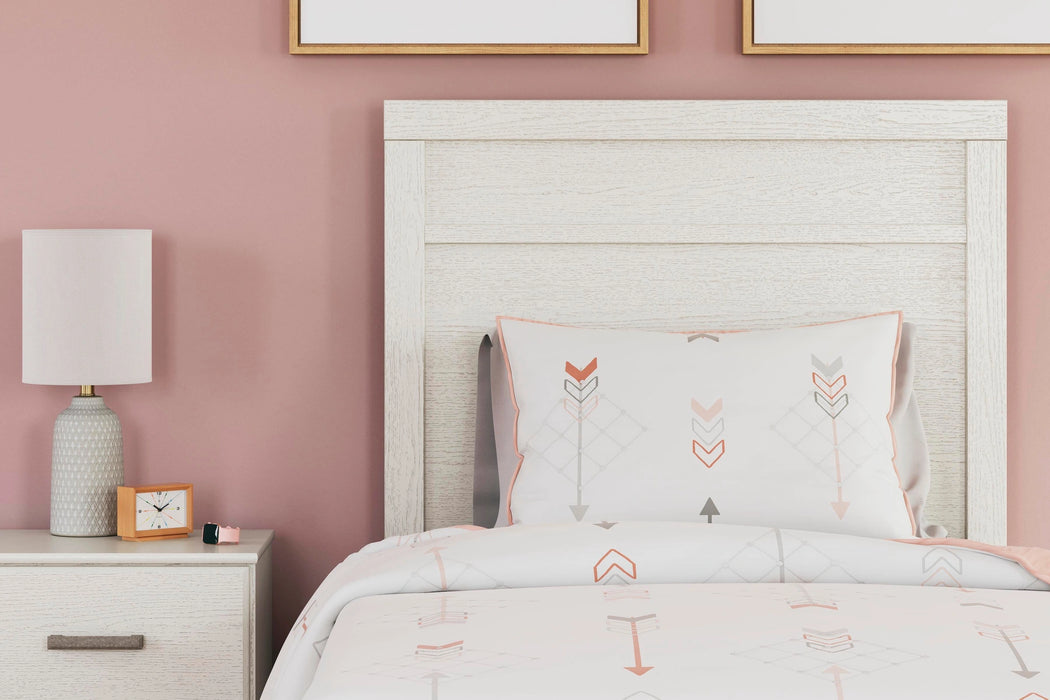 Stelsie Bed - Dream Home Furniture & Mattress (Waite Park, MN)