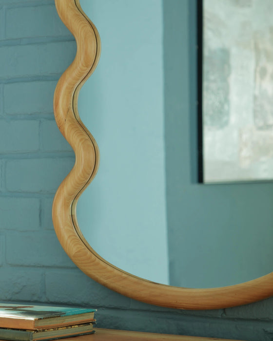 Serendis Accent Mirror - Dream Home Furniture & Mattress (Waite Park, MN)