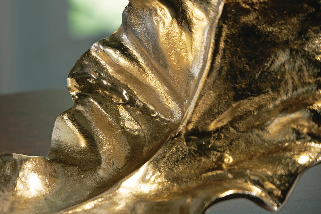Darinsen Sculpture - Dream Home Furniture & Mattress (Waite Park, MN)