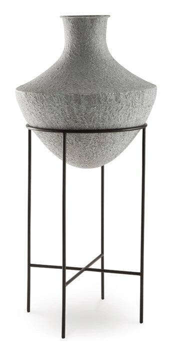 Estonbank Vase - Dream Home Furniture & Mattress (Waite Park, MN)