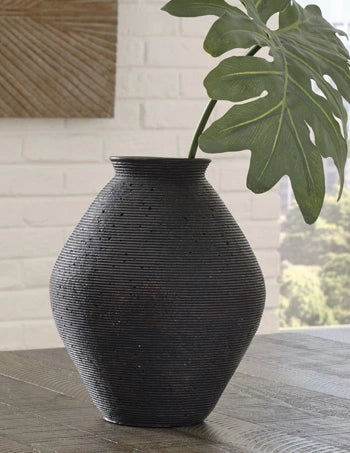 Hannela Vase - Dream Home Furniture & Mattress (Waite Park, MN)