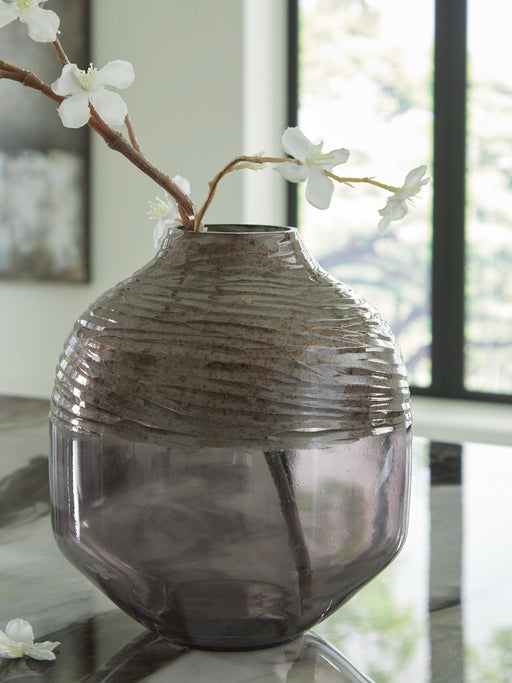 Harpwick Vase - Dream Home Furniture & Mattress (Waite Park, MN)