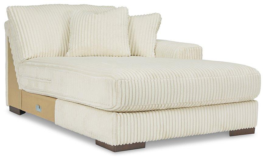 Lindyn Sectional with Double Chaise - Dream Home Furniture & Mattress (Waite Park, MN)
