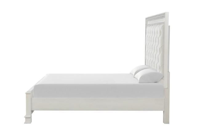 Stella Mia 4 Pc 5 Pc Queen Bedroom Set White - Dream Home Furniture & Mattress (Waite Park, MN)