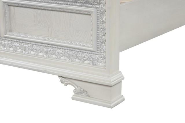 Stella Mia E.King & Queen Bed White & White - Dream Home Furniture & Mattress (Waite Park, MN)