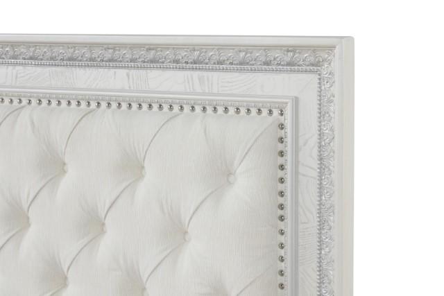Stella Mia E.King & Queen Bed White & White - Dream Home Furniture & Mattress (Waite Park, MN)