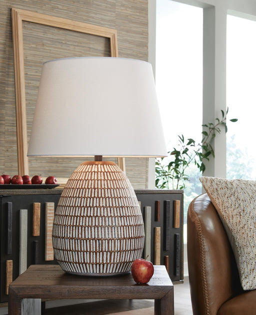 Darrich Table Lamp - Dream Home Furniture & Mattress (Waite Park, MN)