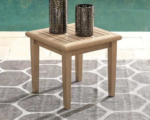 Gerianne End Table - Dream Home Furniture & Mattress (Waite Park, MN)
