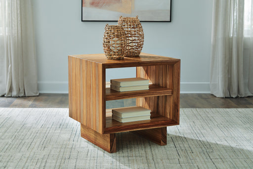 Dressonni End Table - Dream Home Furniture & Mattress (Waite Park, MN)