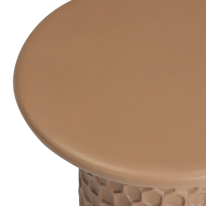 Hessa Indoor/Outdoor Concrete Chiseled Side Table