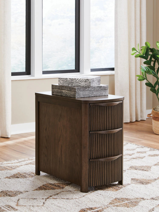 Camdill Chairside End Table - Dream Home Furniture & Mattress (Waite Park, MN)