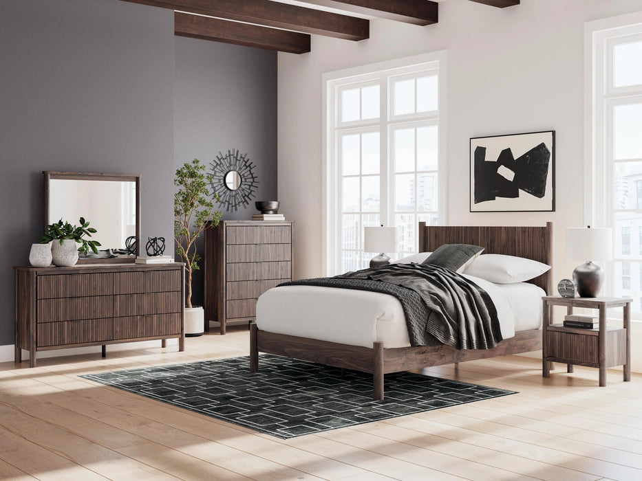 Pamytta Nightstand - Dream Home Furniture & Mattress (Waite Park, MN)