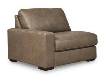 Veronella Sectional Sofa - Dream Home Furniture & Mattress (Waite Park, MN)