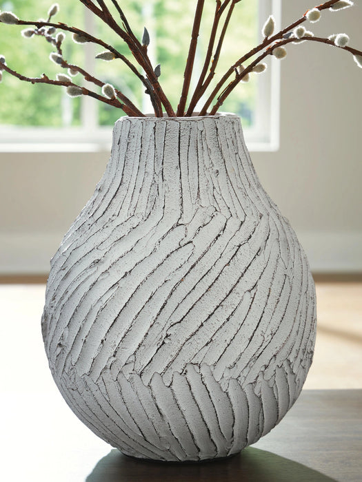 Shelvie Vase - Dream Home Furniture & Mattress (Waite Park, MN)