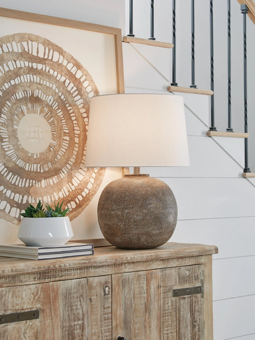 Neavesboro Lamp Set - Dream Home Furniture & Mattress (Waite Park, MN)