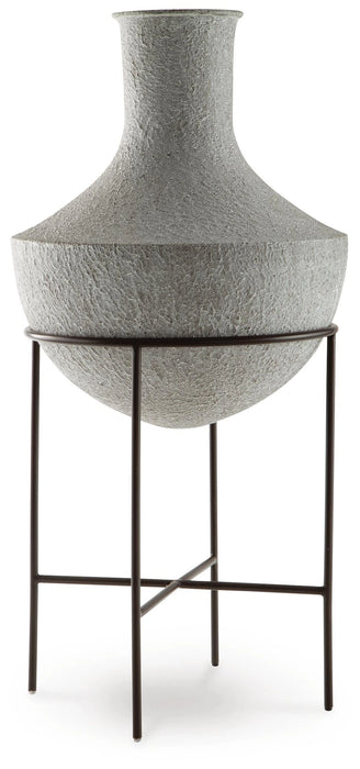 Estonbank Vase - Dream Home Furniture & Mattress (Waite Park, MN)