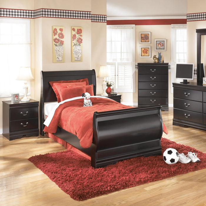 Huey Vineyard Dresser and Mirror - Dream Home Furniture & Mattress (Waite Park, MN)