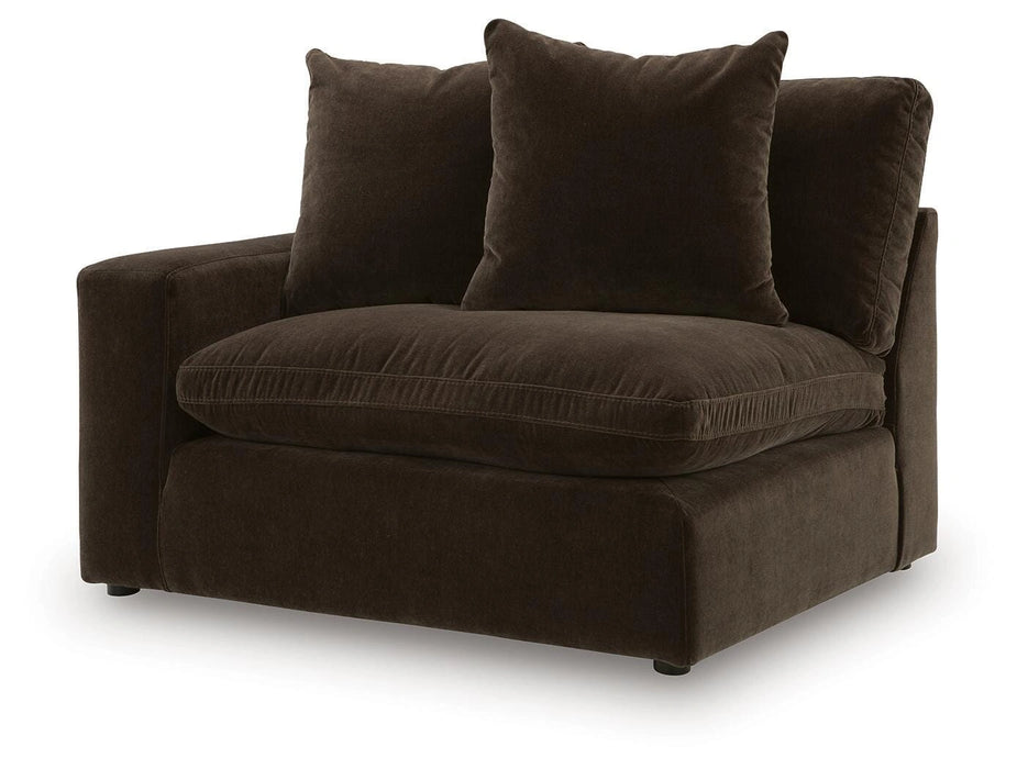 Maxton Heights Sectional - Dream Home Furniture & Mattress (Waite Park, MN)