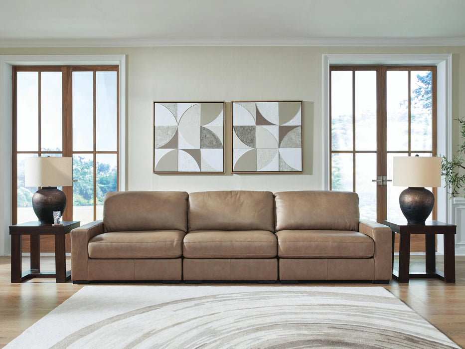Veronella Sectional Sofa - Dream Home Furniture & Mattress (Waite Park, MN)