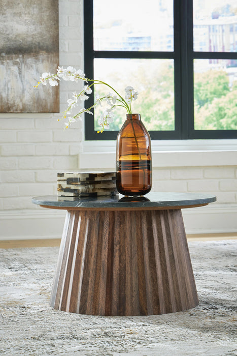 Ceilby Accent Coffee Table - Dream Home Furniture & Mattress (Waite Park, MN)