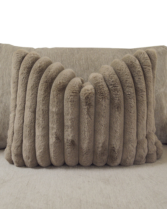 Lymington Sectional [Oversized] - Dream Home Furniture & Mattress (Waite Park, MN)